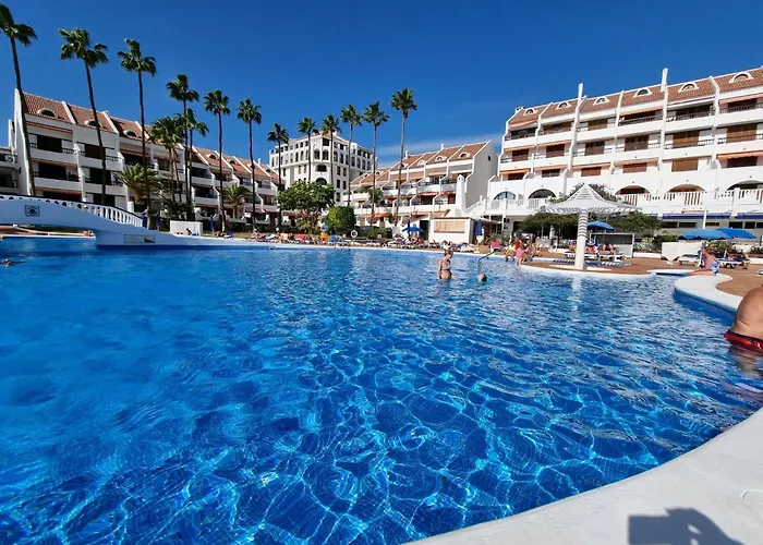 Mit Gemeinschaftspool By Interhome *