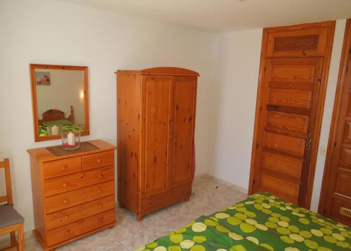 Mit Gemeinschaftspool By Interhome * Playa de las Américas