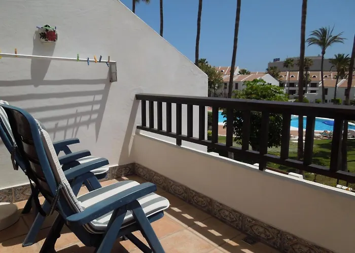 Mit Gemeinschaftspool By Interhome Apartman