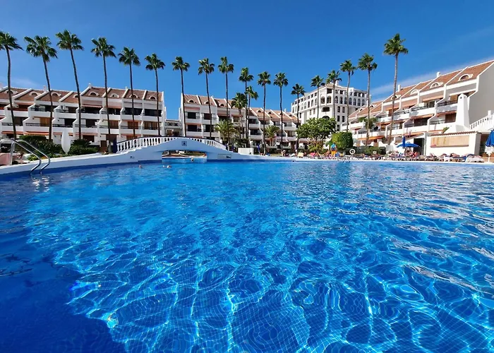 Mit Gemeinschaftspool By Interhome Apartman