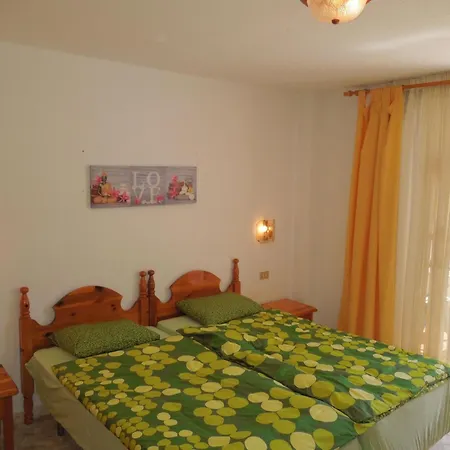 Mit Gemeinschaftspool By Interhome Apartment *