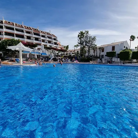 Mit Gemeinschaftspool By Interhome